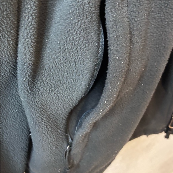 The North Face Black Fleece Jacket - Picture 5 of 7
